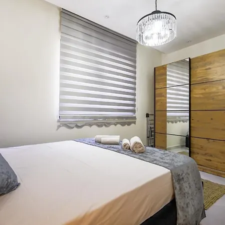 Chic Flat W Pool 5 Min To In Alanya *