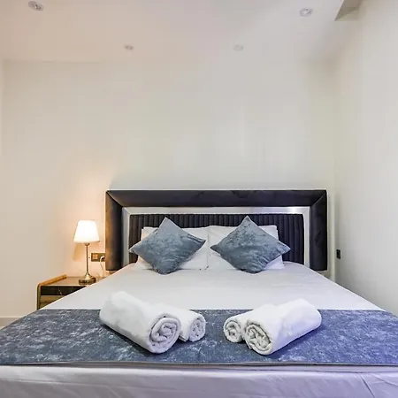 Chic Flat W Pool 5 Min To In Alanya